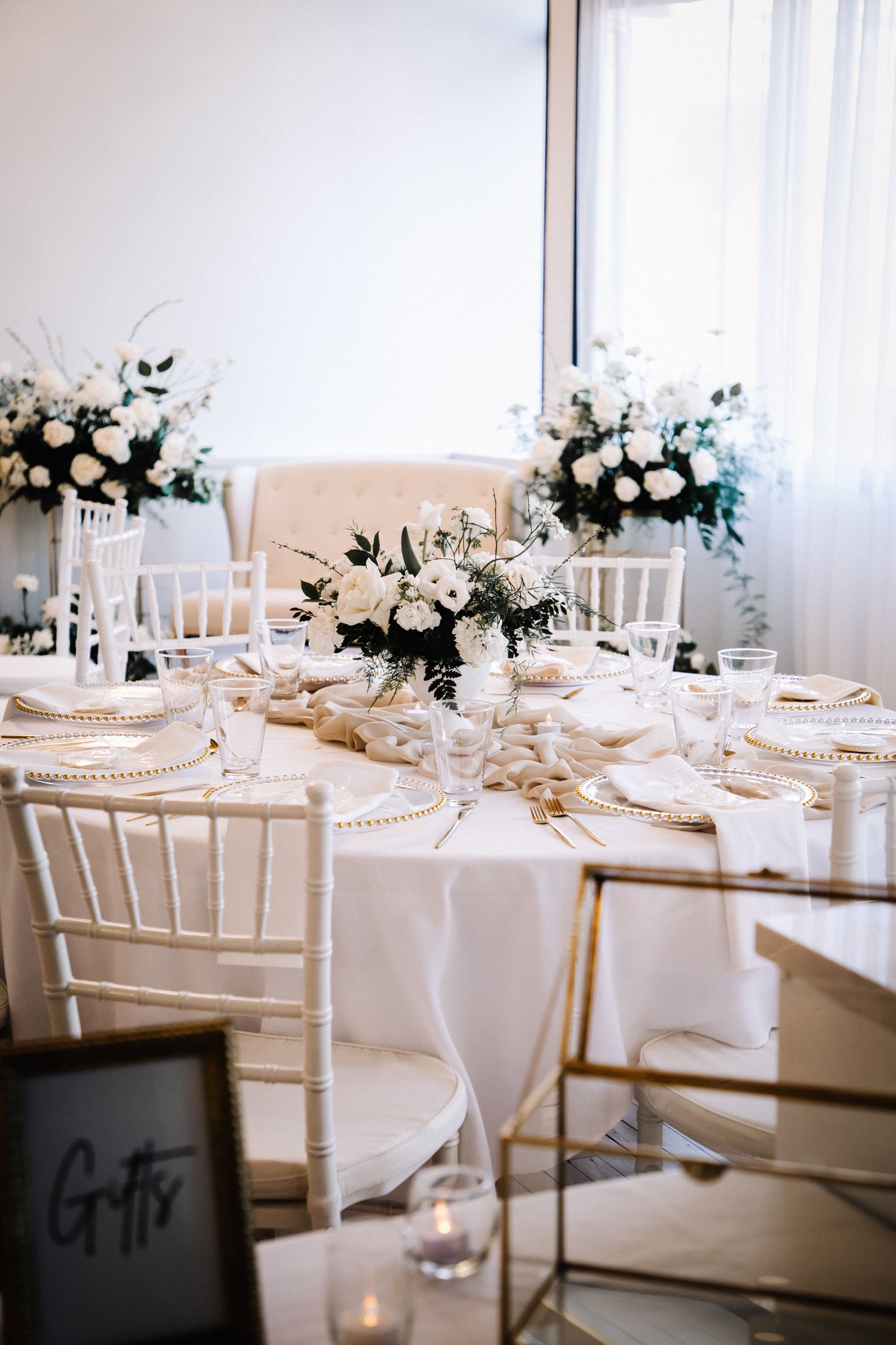 The Avenue Room