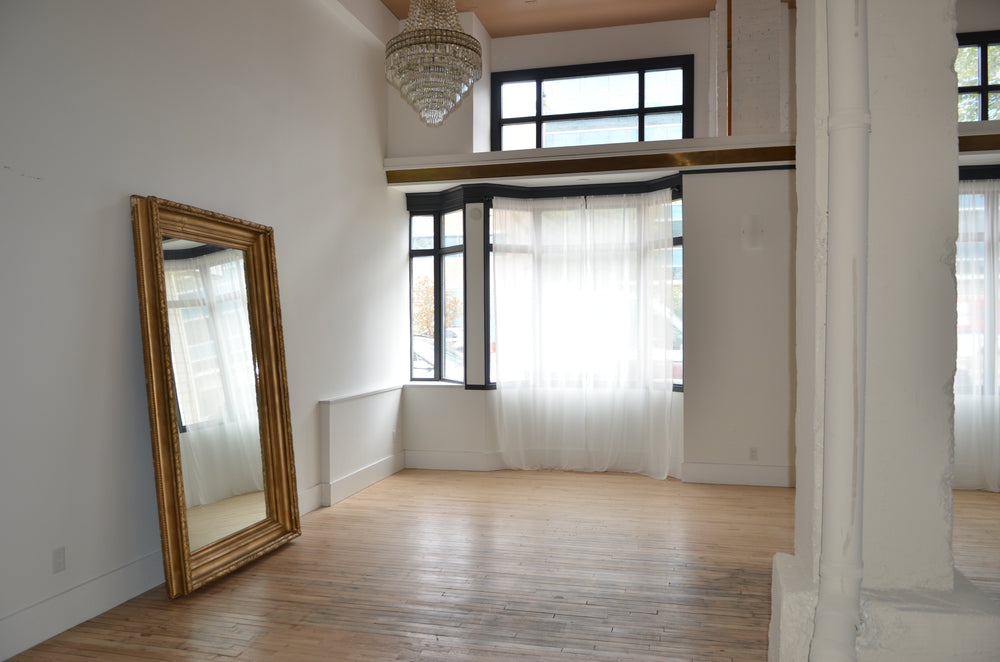 The Avenue Room